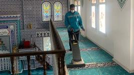 İBADETHANELERDE TEMİZLİK ÇALIŞMALARI TİTİZLİKLE YÜRÜTÜLÜYOR