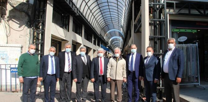 UZUN ÇARŞI FERAH BİR GÖRÜNÜM KAZANIYOR