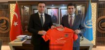 ÜLKÜ OCAĞI GENEL MERKEZİNDE HATAYSPOR RÜZGARI