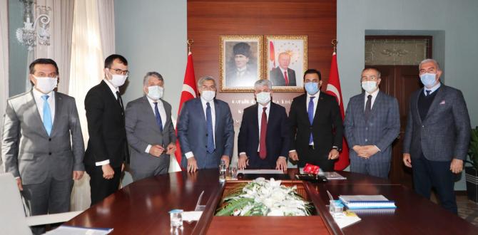 YAVUZ; “ MÜJDE..! AMİK GÖLÜNÜN SON GÖZYAŞI GÖLBAŞI GÖLÜ PROJESİ SÖZLEŞMESİNİ İMZALADIK. İLÇEMİZE HAYIRLI OLSUN”