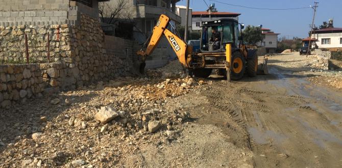 SAMANDAĞ’DA CADDELER VE SOKAKLAR YENİLENİYOR