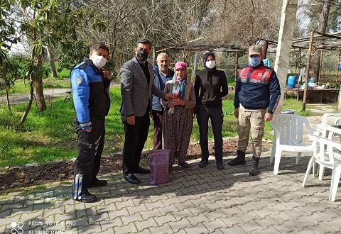 BELEDİYE, JANDARMA, EMNİYET DÜNYA KADINLAR GÜNÜNDE ŞEHİT ANNELERİNİ ZİYARET ETTİ