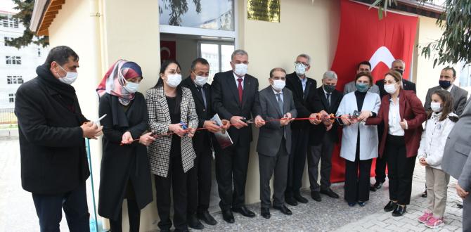 “Başkan Yılmaz, Alahan’da çok amaçlı salon açılışına katıldı”