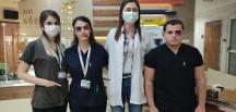 Yüzlerini boyayarak sağlıkçılara şiddete dikkat çektiler
