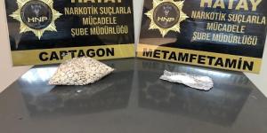 Polisten kaçan motosikletten atılan poşetten uyuşturucu çıktı