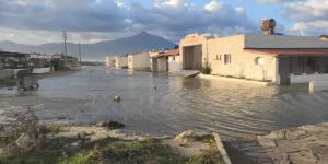 Hatay’da deniz taştı, iş yerleri ve caddeler sular altında kaldı