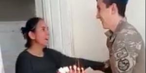 Mehmetçikten annesine ağlatan doğum günü sürprizi