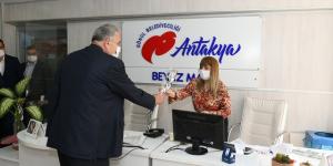 BAŞKAN YILMAZ 8 MART DÜNYA KADINLAR GÜNÜ’NDE PERSONELLERİNİ ONURLANDIRDI