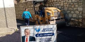 ANTAKYA BELEDİYESİ YOLLARI YENİLEMEYE DEVAM EDİYOR