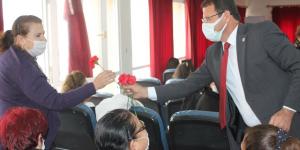 Başkan Eryılmaz Kadınlar Gününü Kutladı