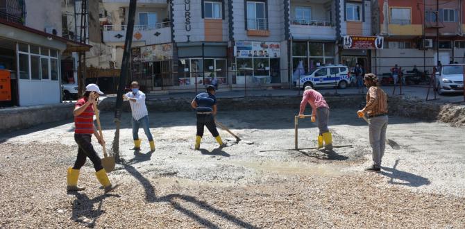 Yeni semt pazarının ilk betonu döküldü