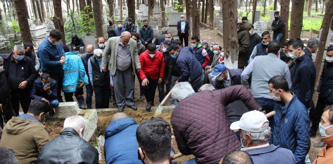 ÇAPAROĞLU GÖZYAŞLARI ARASINDA EBEDİYETE UĞURLANDI