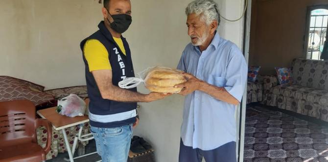 KIRIKHAN BELEDİYESİ ZABITA EKİPLERİ YAŞLILARA ÜCRETSİZ EKMEK DAĞITIMI YAPTI