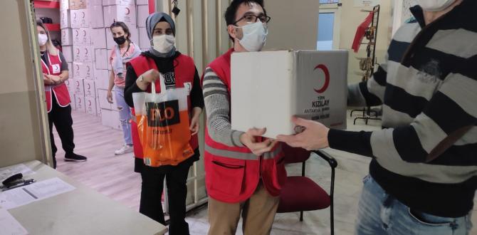 “Türk Kızılayı Antakya Şubesi, İhtiyaç Sahibi Vatandaşların Yanında”