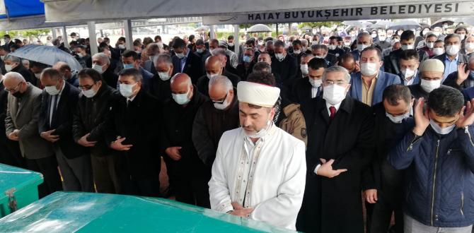 EMİN DÖKMECİ SON YOLCULUĞUNA UĞURLANDI