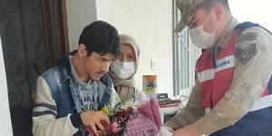 Jandarma, otizmli gençleri unutmadı