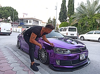 Saçlar gibi araçlara da şekil veriyor