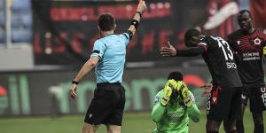 Süper Lig’de kırmızı kart görmeyen takım kalmadı: 10 kırmızı kartla Hatayspor birinci sırada!