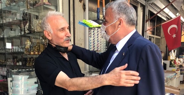 BAŞKAN YILMAZ ESNAFI ZİYARET ETTİ
