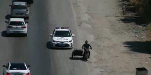 Drone ile tespit edilen plakasız motosiklet sürücüsü, kovalamaca sonucu yakalandı
