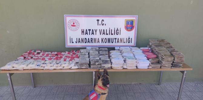 Uyuşturucuyu su kanalına saklamışlar