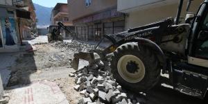 KIŞLASARAY, GÜLLÜBAHÇE VE HARAPARASI MAHALLELERİNDE YOLLAR SÖKÜLMEYE BAŞLADI