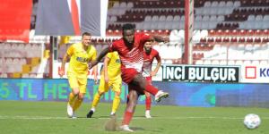 Beşiktaş’tan Sonra Trabzonspor’da DİOUF Için Devrede!