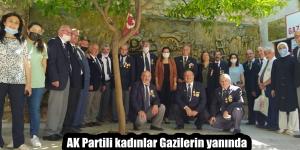 AK Partili kadınlar Gazilerin babalar gününü kutladı