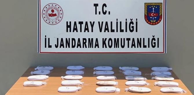 Altınözü’nde traktörde uyuşturucu yakalandı