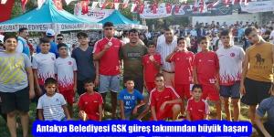 Antakya Belediyesi GSK güreş takımından büyük başarı