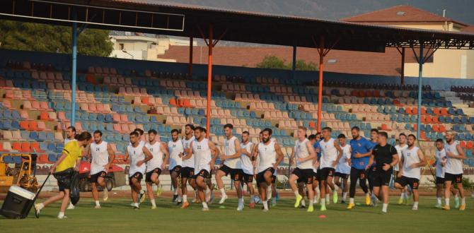 BOLAT: “İYİ BİR KADROMUZ VAR, TEK DÜŞÜNCEMİZ ŞAMPİYONLUK”