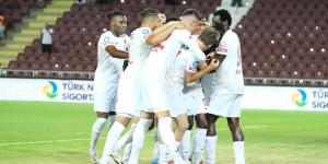 Atakaş Hatayspor Alanya’yı bozguna uğrattı