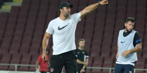 Ömer Erdoğan, Stoperleri Bekliyor