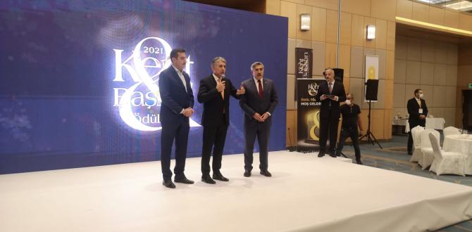 Ayhan Yavuz 2. kez Türkiye’deki en başarılı belediye başkalarından oldu