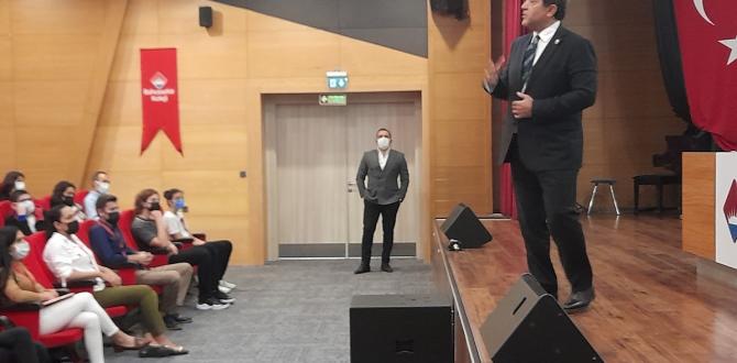 “Ekonominin Gurusu” Ustaoğlu Hatay Bahçeşehir Kolejinde