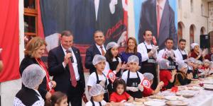 CUMHURİYETİN ÇOCUKLARI BAYRAMI DOYASIYA KUTLADI