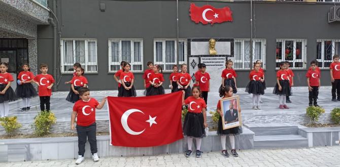 29 Ekim Cumhuriyet Bayramı salgın tedbirlerine riayet edilerek kutlandı