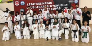 Bursa’daki şampiyonada Altınözülü şampiyon!