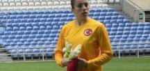 Hatay Efsane’de minikler milli sporcuya emanet!
