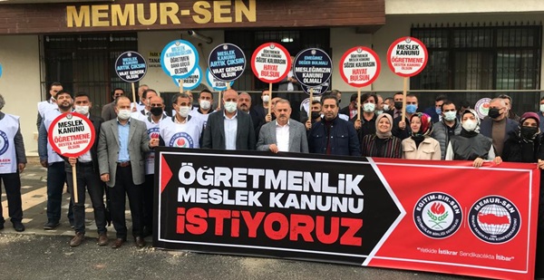 Bayrakdar: Öğretmenliğin itibarı arttırılmalıdır