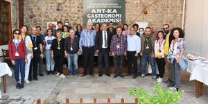Turizm rehberlerine lezzet şöleni