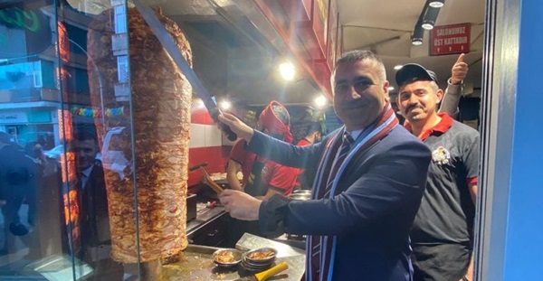 Vekil Kaşıkçı Trabzon’da Döner Kesti