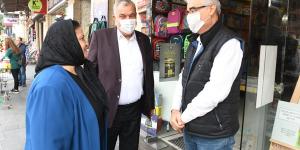 Başkan Yılmaz ve eşi esnafı ziyaret etti