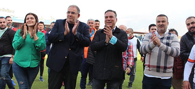 Bolat Çifti Ailece İskenderunspor Aşığı