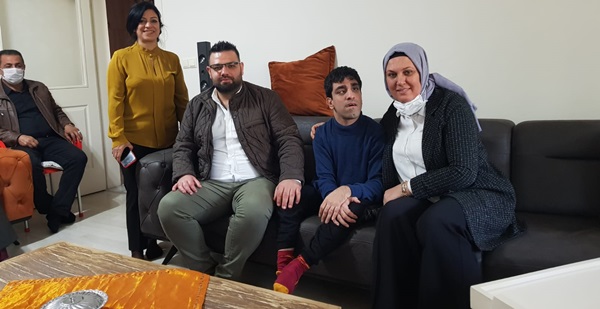 “ENGELLERİ BİRLİKTE AŞTIK”