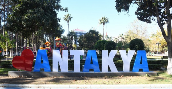 ANTAKYA’YA YENİ PARKLAR KAZANDIRILDI