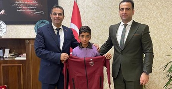 “Müdür Tecimen başarıyı destekliyor”