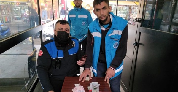 Antakya Belediyesi personelinden örnek davranış