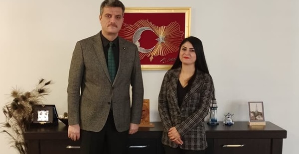 Müdür Çerko, yılın öğretmeni Ezer’i ağırladı