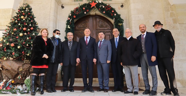 Başkan Savaş Noel sevincine ortak oldu